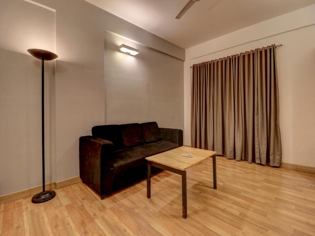 Upar Hotels Indiranagar Бангалор Экстерьер фото