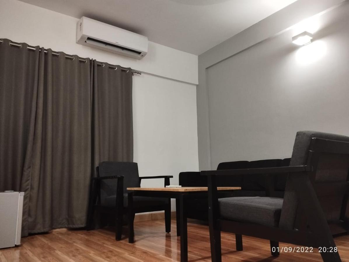 Upar Hotels Indiranagar Бангалор Экстерьер фото
