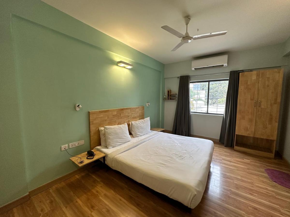 Upar Hotels Indiranagar Бангалор Экстерьер фото
