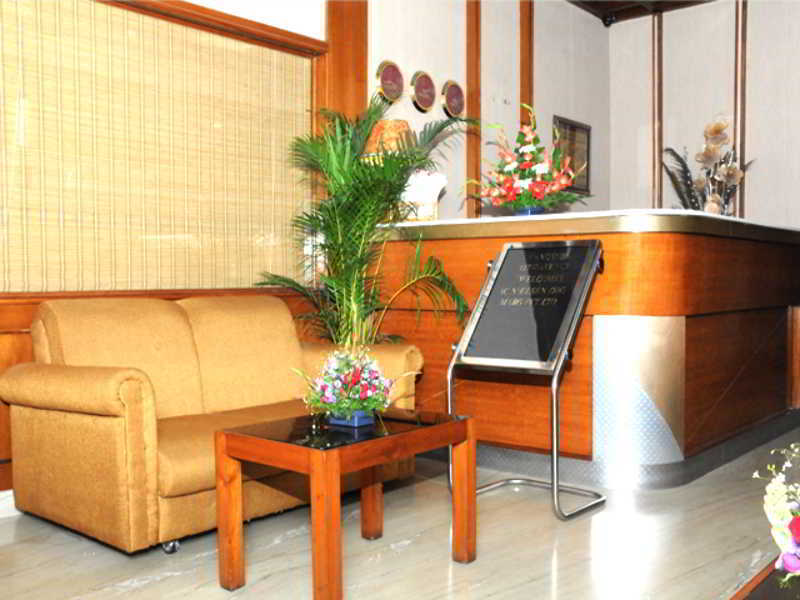 Upar Hotels Indiranagar Бангалор Экстерьер фото
